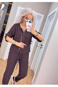 Жіночий костюм на блискавці коричневого кольору 