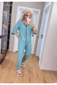 Жіночий костюм на блискавці 