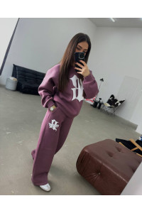 Жіночий спортивний костюм 